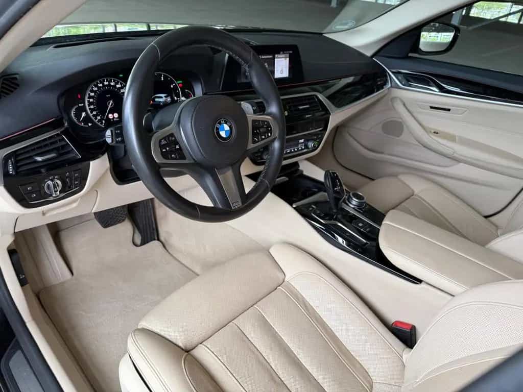 BMW 520 d xDrive MSport 1HAND KOMFORT*HUD*LED*KAM*AHK 02/2020-photo-9
