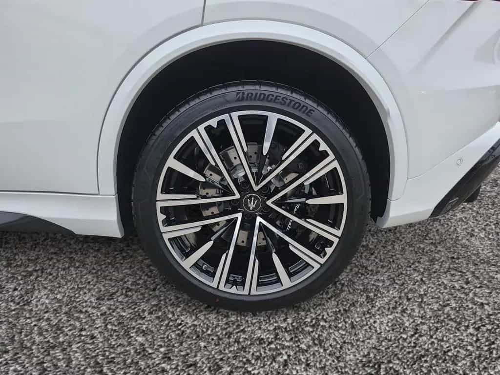 Maserati Grecale Trofeo V6 AWD 3.0 - 530 PS null-photo-15