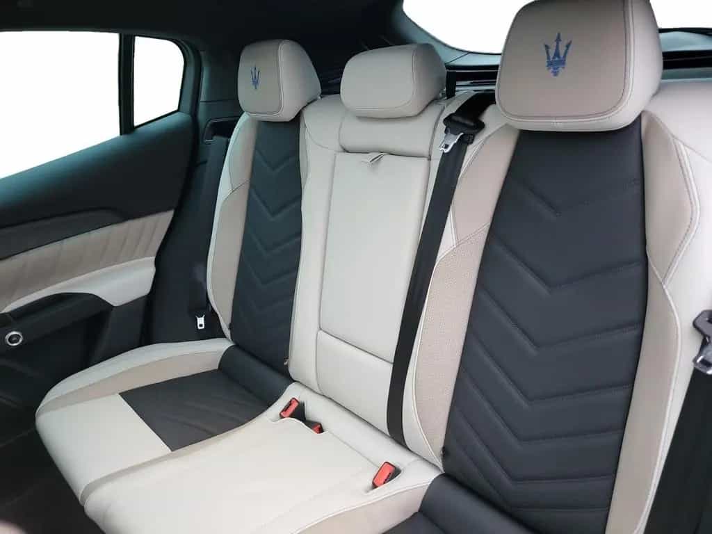Maserati Grecale Trofeo V6 AWD 3.0 - 530 PS null-photo-7