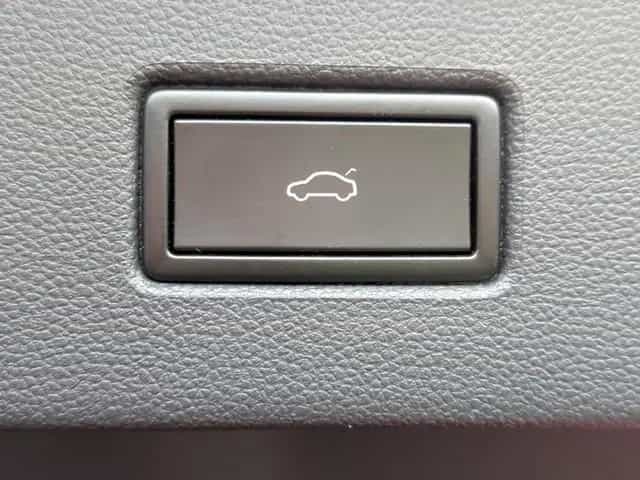 Volkswagen T-Roc R 4Motion 20Alu+Akrapo+DCC+ Beats+Keyless+ 06/2020-photo-22