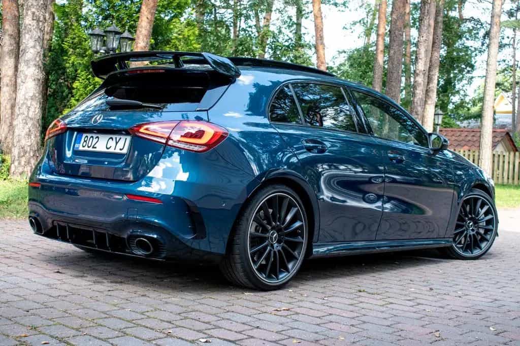 Mercedes-Benz A-Class 35 AMG Performance-Sitz AERO Pack ACSitz Pano 08/2019-photo-1