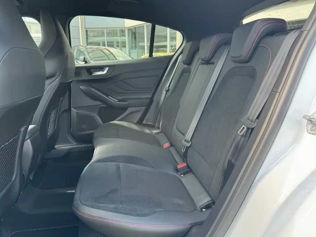 Ford Focus ST X Alle Pakete - Vollausstattung! 10/2025-photo-13