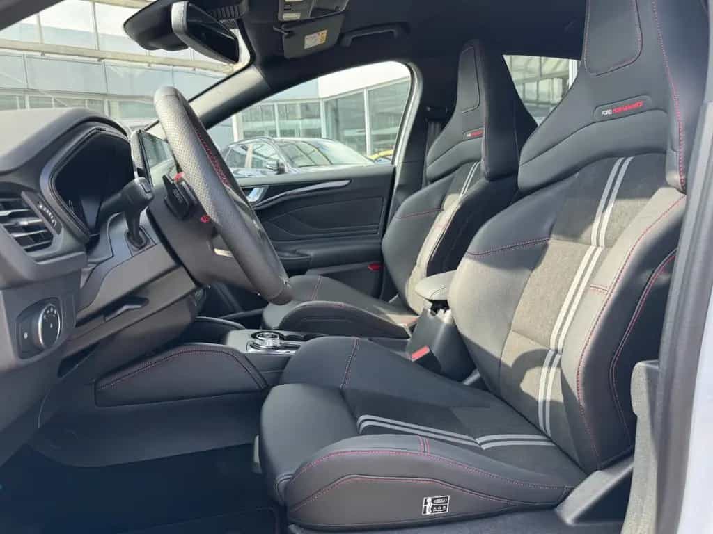 Ford Focus ST X Alle Pakete - Vollausstattung! 10/2025-photo-6