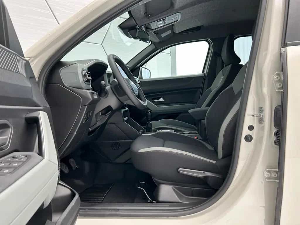 Dacia Duster Extreme TCe 130 2WD City/Technik-Paket 03/2025-photo-8