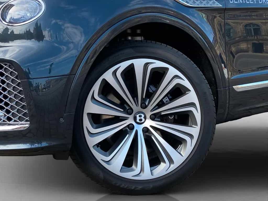 Bentley Bentayga Atelier Edition MY25 07/2025-photo-19