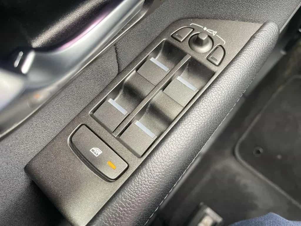 Land Rover Range Rover Rover Evoque SE AUT 4x4 XENON PANO NAVI 01/2019-photo-27