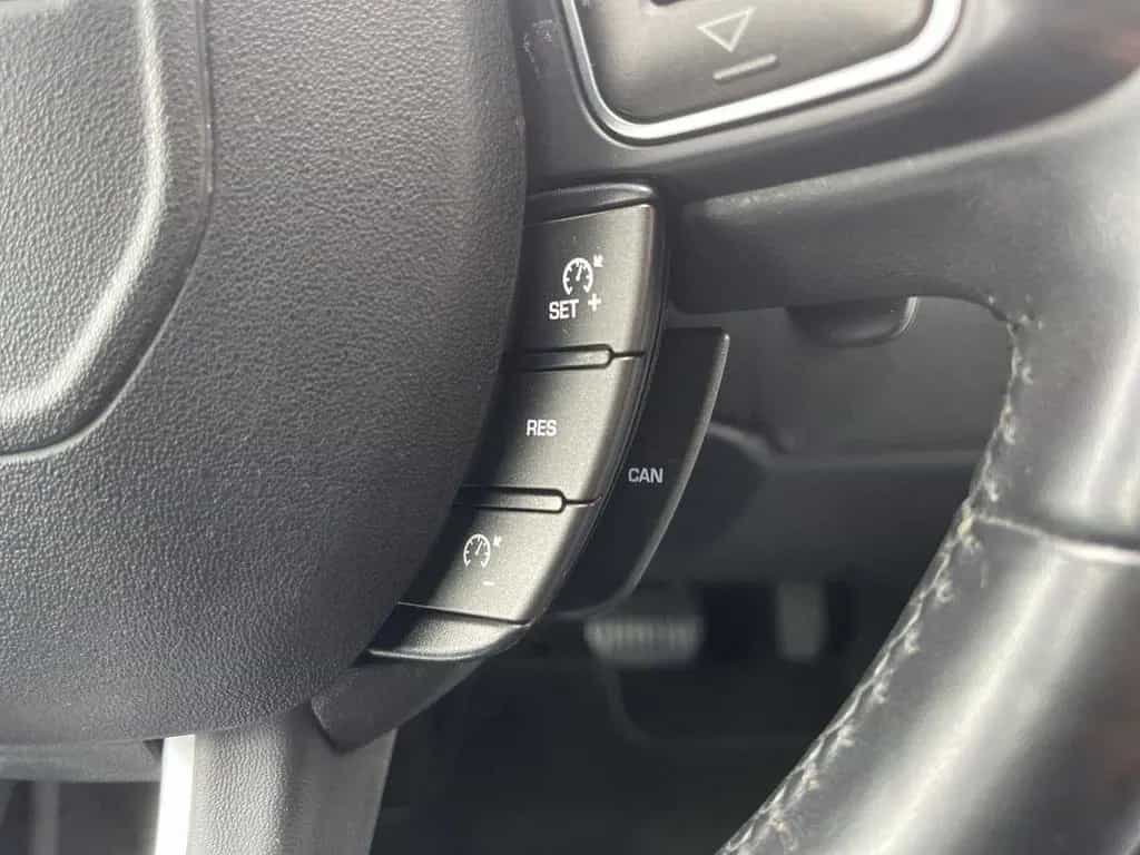 Land Rover Range Rover Rover Evoque SE AUT 4x4 XENON PANO NAVI 01/2019-photo-32