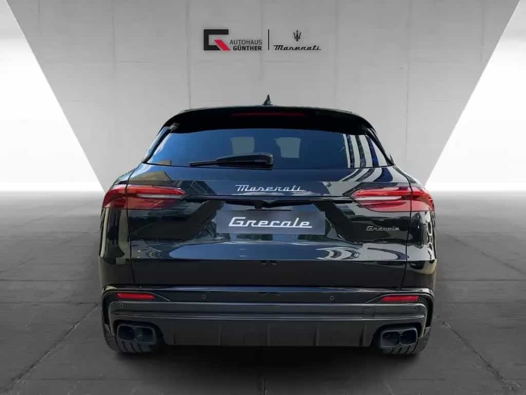 Maserati Grecale Trofeo MY25 530PS AWD V6 05/2025-photo-2