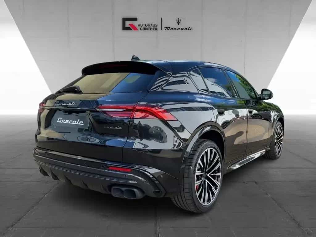 Maserati Grecale Trofeo MY25 530PS AWD V6 05/2025-photo-3