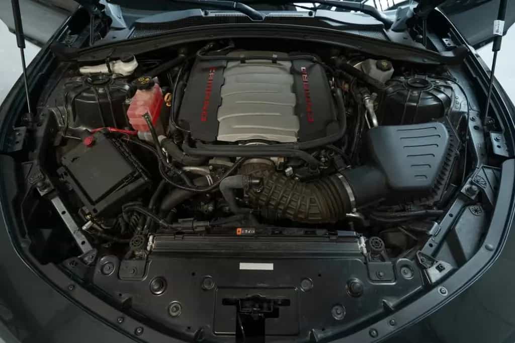 Chevrolet Camaro 6.2 V8 AT 50th Anniversary Edition 05/2017-photo-13