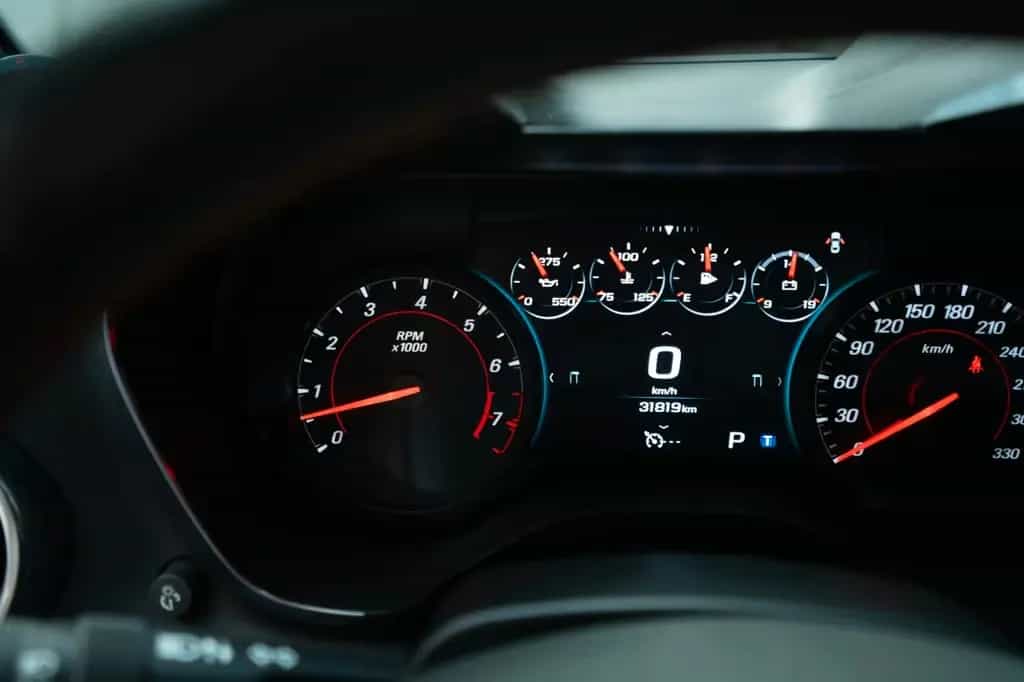Chevrolet Camaro 6.2 V8 AT 50th Anniversary Edition 05/2017-photo-25