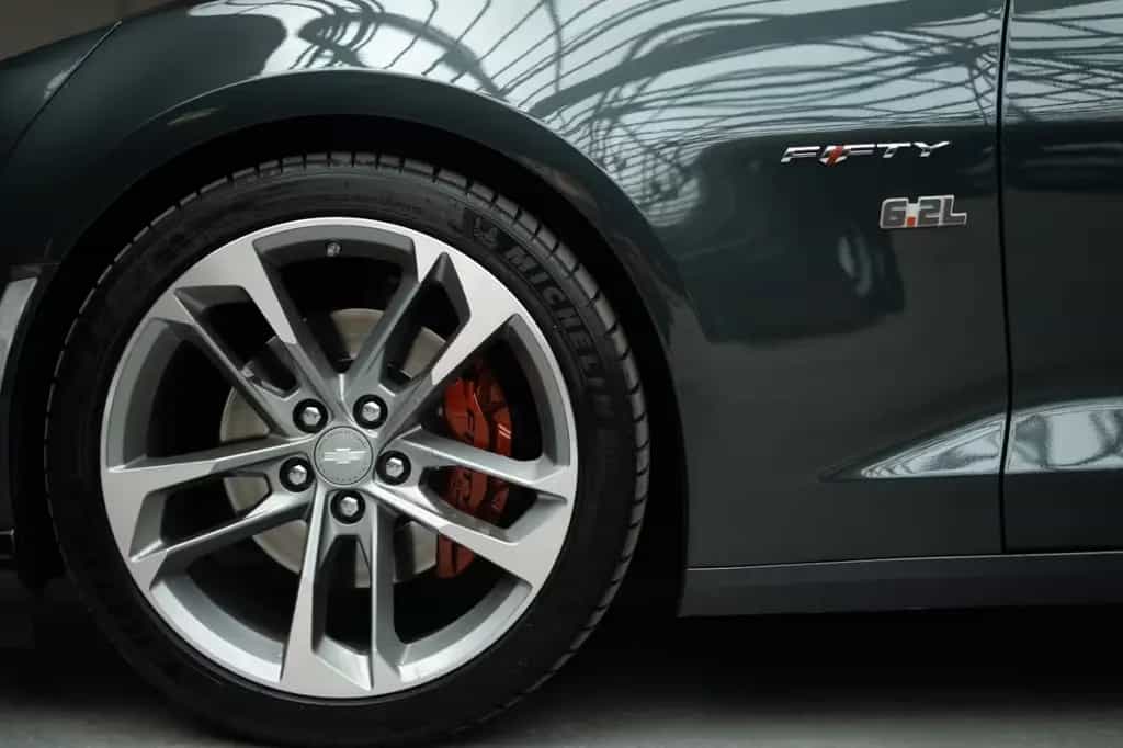Chevrolet Camaro 6.2 V8 AT 50th Anniversary Edition 05/2017-photo-9