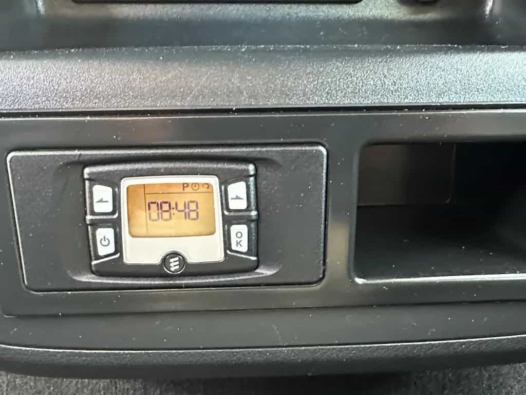 Mercedes-Benz V-Class 220 LANG 9G-TR WEBASTO NAVI MBUX KAMERA 7-SITZ 10/2020-photo-38