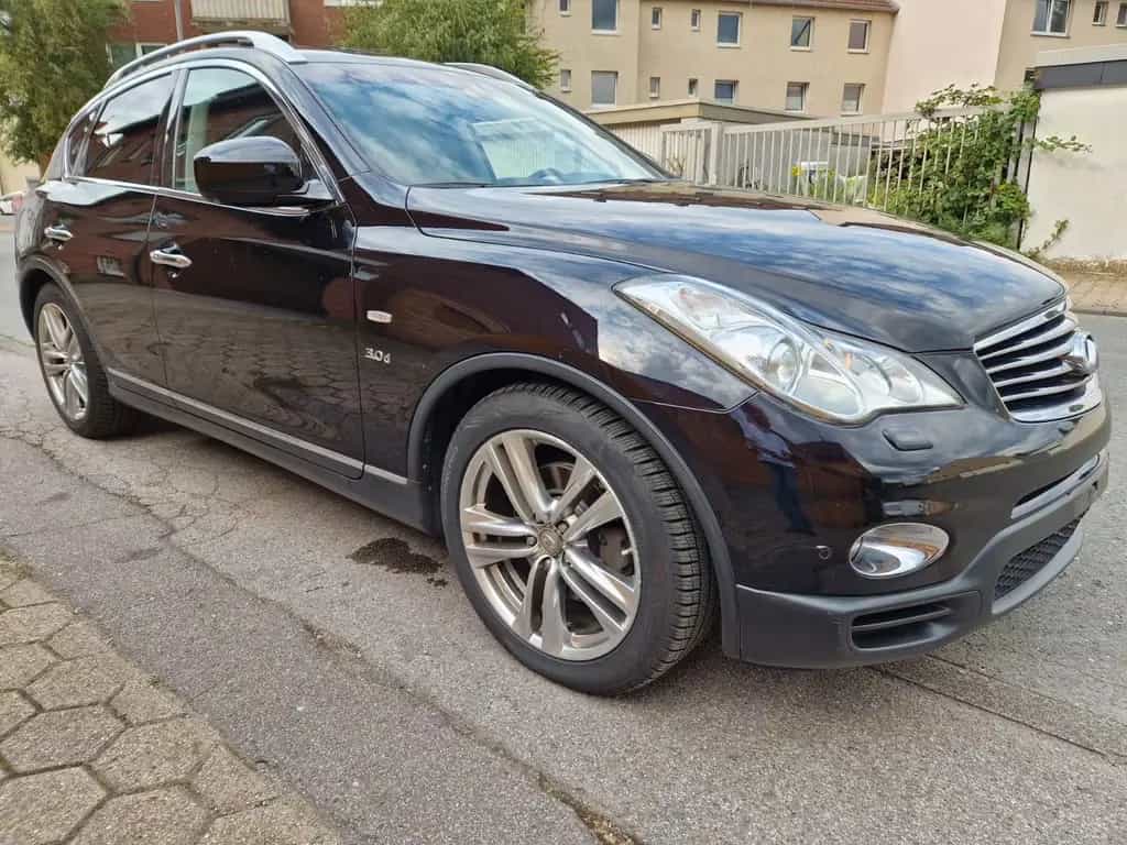 Infiniti QX50 3.0 d GT Premium/3Jahre Garantie inklusive! 04/2016-photo-2