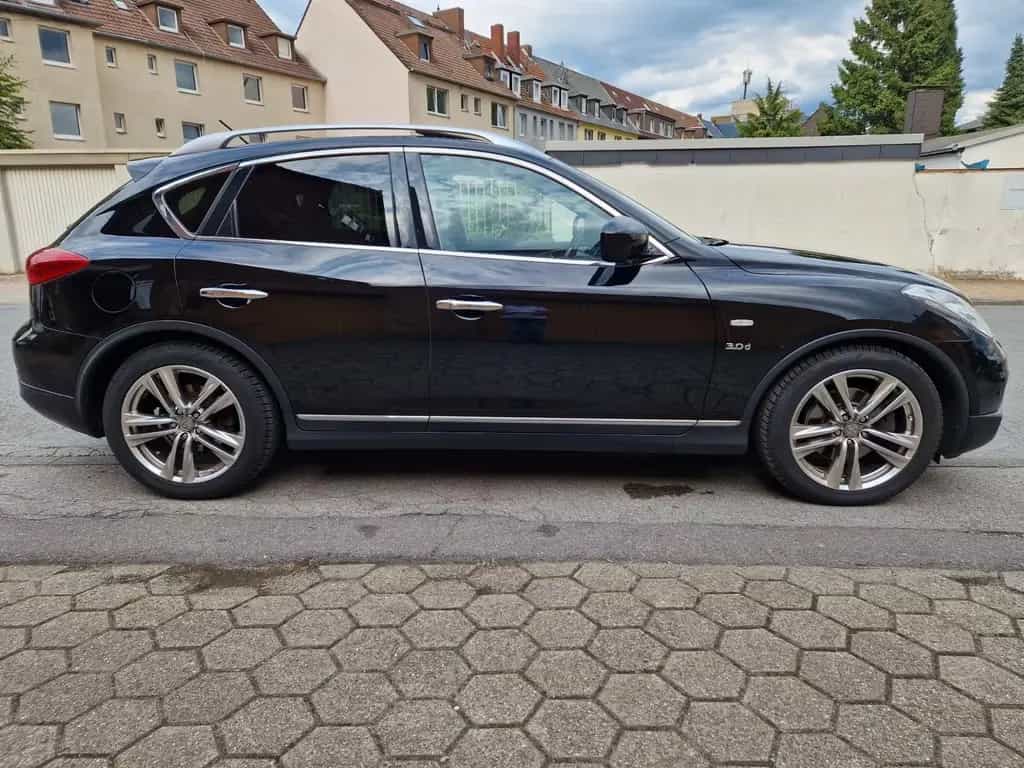 Infiniti QX50 3.0 d GT Premium/3Jahre Garantie inklusive! 04/2016-photo-3