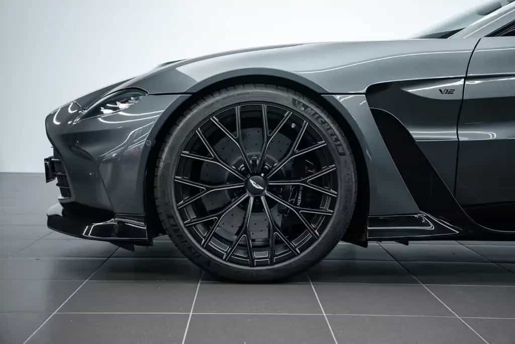 Aston Martin V12 Vantage Roadster TOP GEPFLEGT/CARBON SEAT 02/2023-photo-4