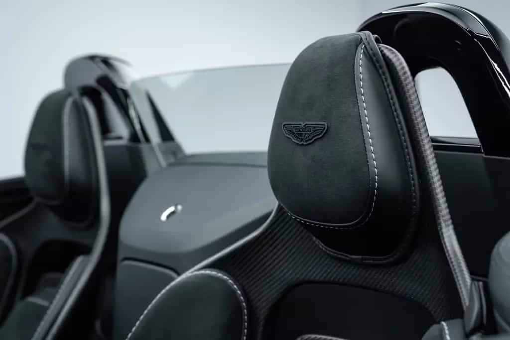 Aston Martin V12 Vantage Roadster TOP GEPFLEGT/CARBON SEAT 02/2023-photo-8
