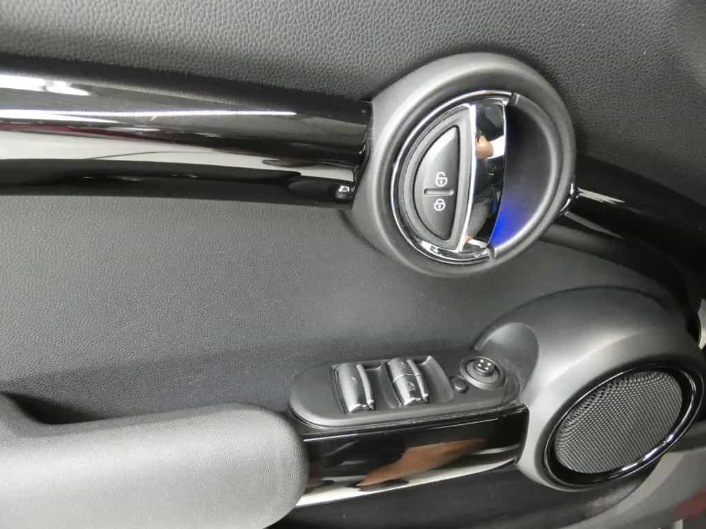 MINI Cooper S Cabrio Aut*Chili*Navi*Leder 08/2017-photo-18