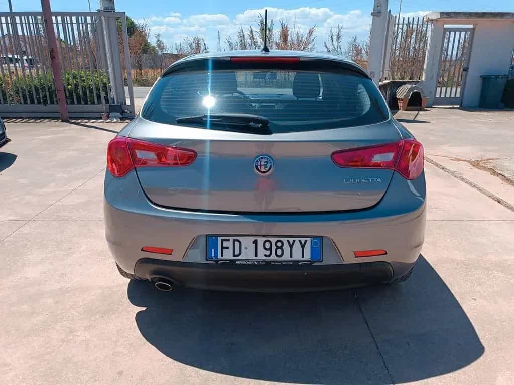 Alfa Romeo Giulietta 1.6 JTDm 120 CV Super 08/2016-photo-3