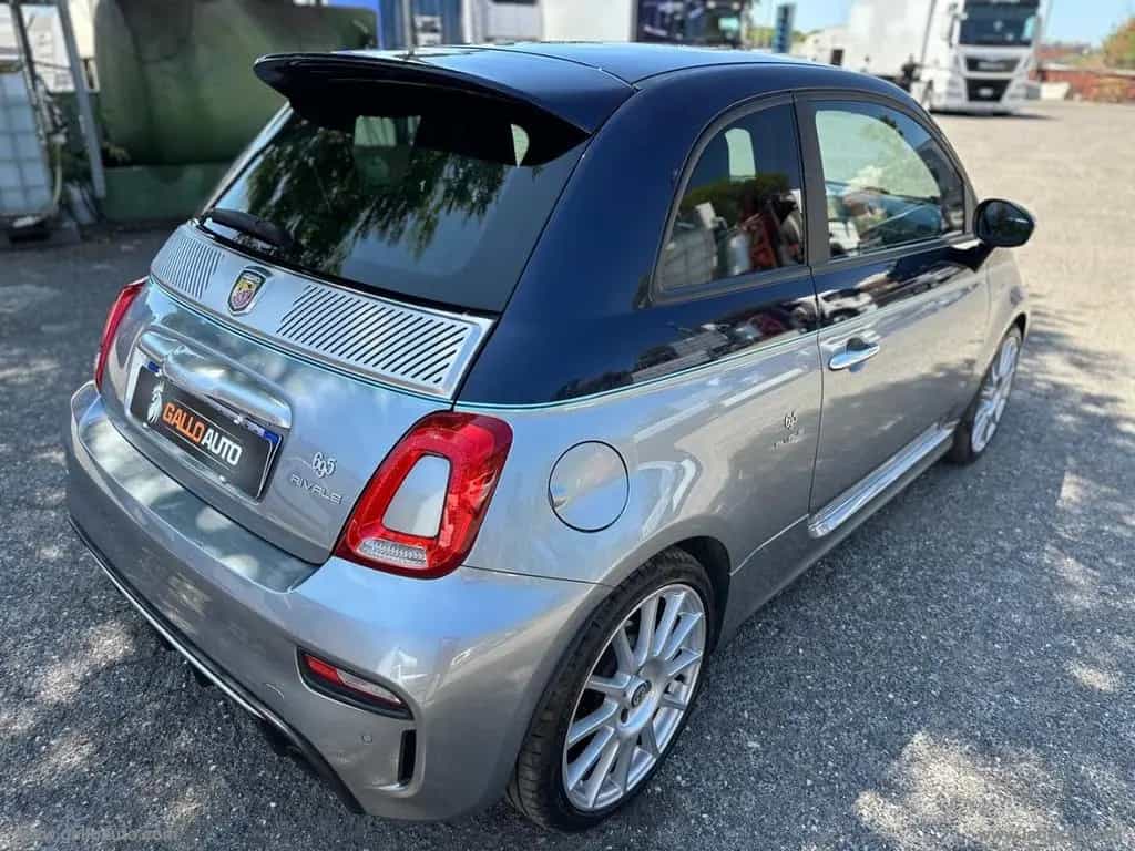 Abarth 695 695 1.4 Turbo T-Jet Rivale 175 Anniv. 01/2018-photo-8