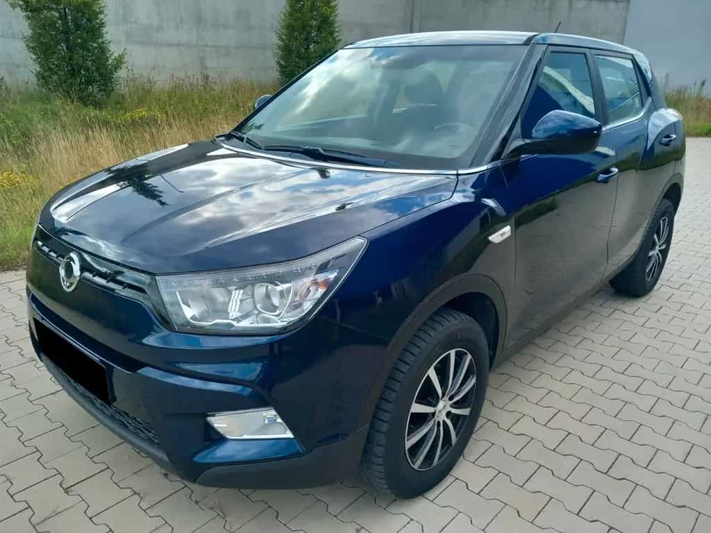 Ssangyong Tivoli 1.6 e-XDi 4WD AUTOMATIK,Kamera,Tempomat 11/2015-photo-2