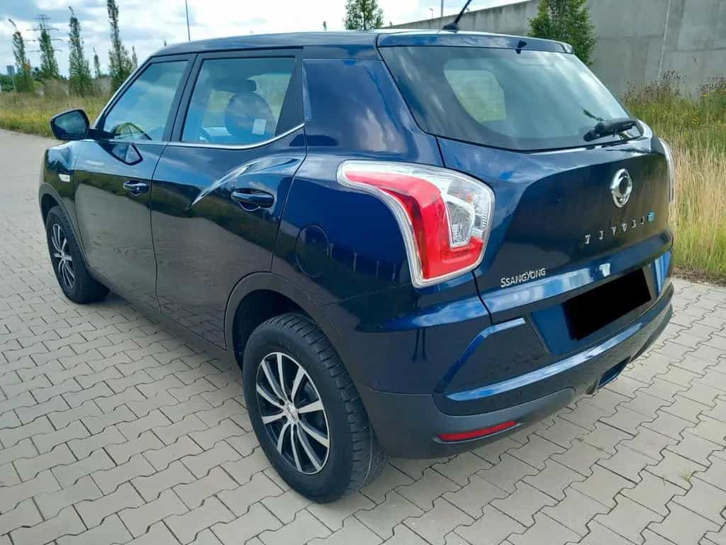 Ssangyong Tivoli 1.6 e-XDi 4WD AUTOMATIK,Kamera,Tempomat 11/2015-photo-3