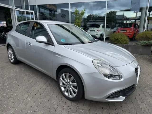 Alfa Romeo Giulietta Basis KLIMA NAVI 06/2021-photo-21