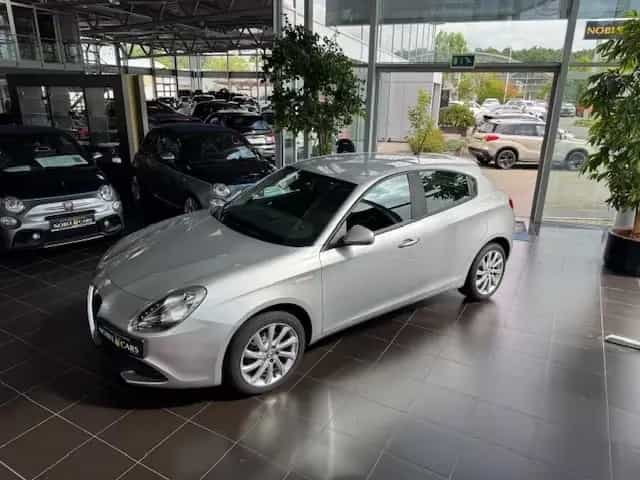 Alfa Romeo Giulietta Basis KLIMA NAVI 06/2021-photo-3