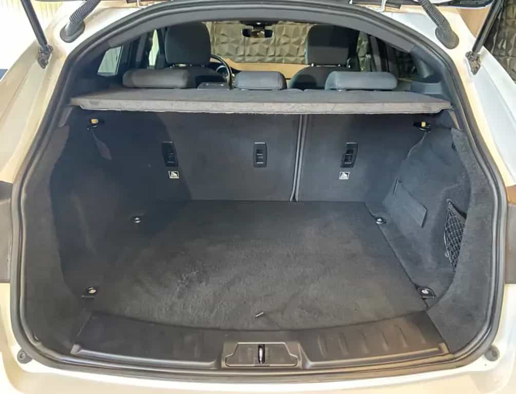 Jaguar E-Pace , AHK, Kamera, Navi, LED, TÜV neu 11/2018-photo-17