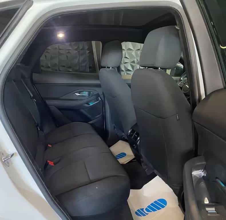 Jaguar E-Pace , AHK, Kamera, Navi, LED, TÜV neu 11/2018-photo-18