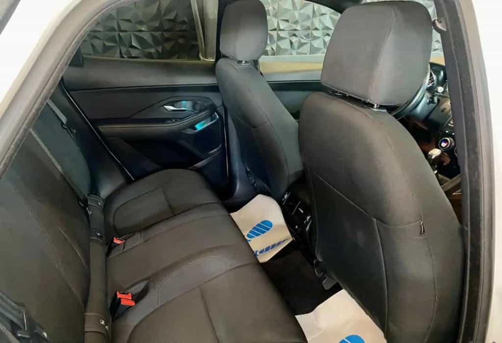Jaguar E-Pace , AHK, Kamera, Navi, LED, TÜV neu 11/2018-photo-19