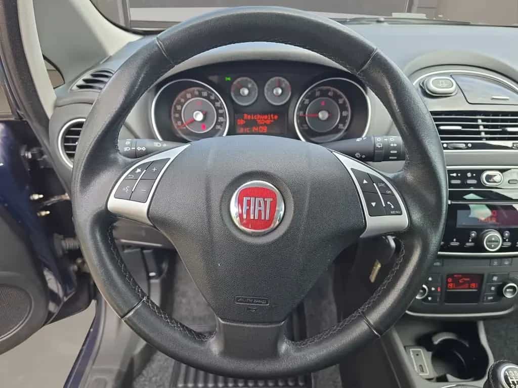 Fiat Punto Lounge SHZ PDC Navi GJR & TÜV NEU AHK 10/2016-photo-5