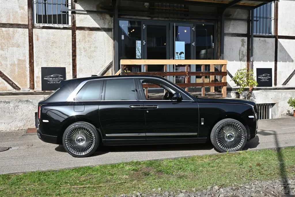 Rolls-Royce Cullinan /24"/Massage/HUD/360°/Panora/Garantie 09/2019-photo-2