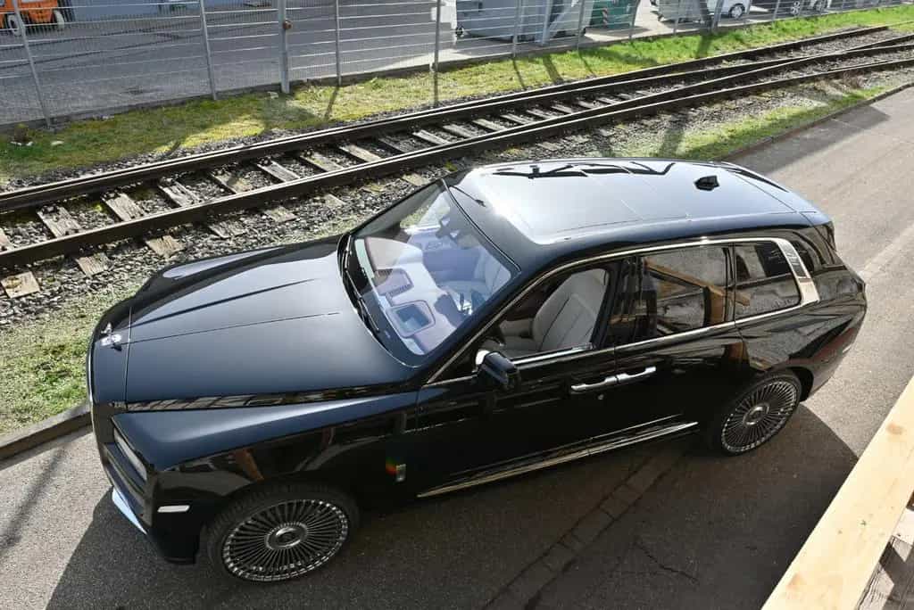 Rolls-Royce Cullinan /24"/Massage/HUD/360°/Panora/Garantie 09/2019-photo-30