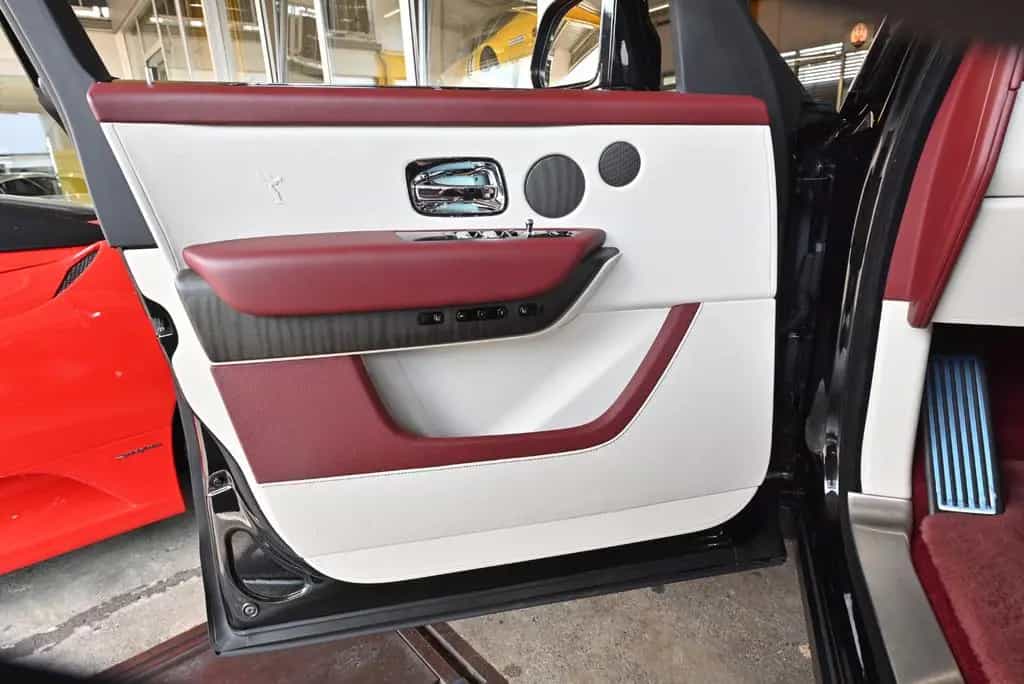 Rolls-Royce Cullinan /24"/Massage/HUD/360°/Panora/Garantie 09/2019-photo-31