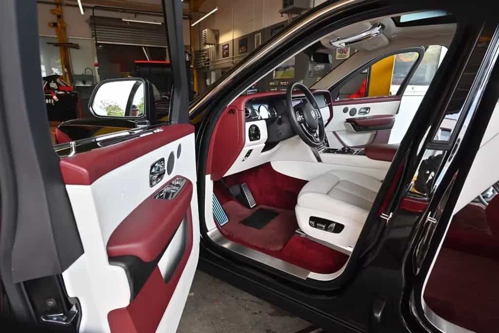 Rolls-Royce Cullinan /24"/Massage/HUD/360°/Panora/Garantie 09/2019-photo-6
