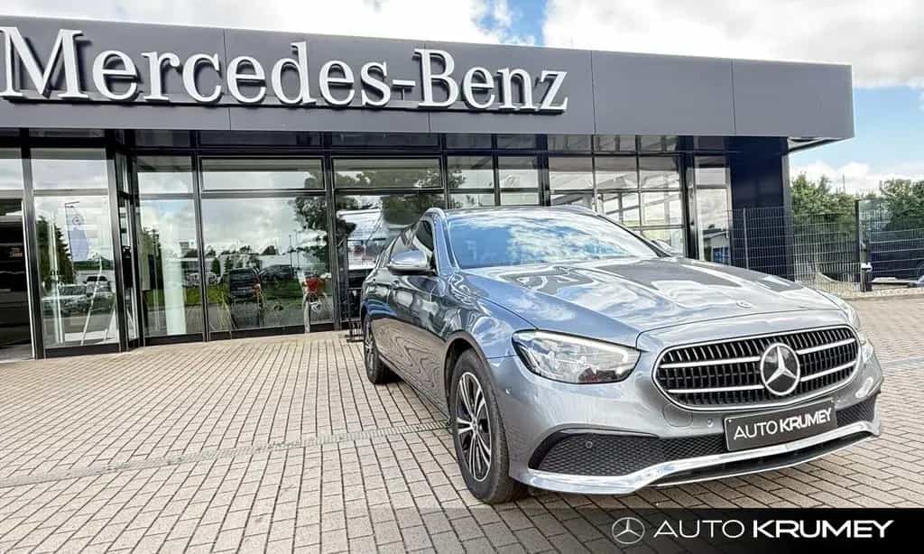Mercedes-Benz E-Class 220 d 4M T AVANTGARDE+LED+Spur+TotwinkelNavi 03/2022-photo-1