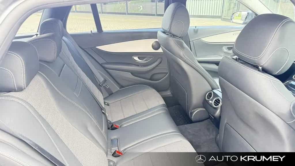 Mercedes-Benz E-Class 220 d 4M T AVANTGARDE+LED+Spur+TotwinkelNavi 03/2022-photo-11