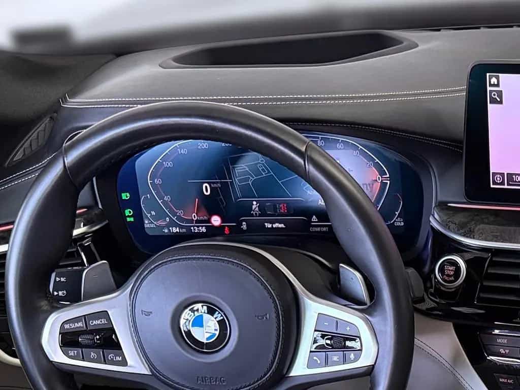 BMW 5 Series Sport*Laser*Navi*Kamera*HUD*LiveCockp 11/2021-photo-12