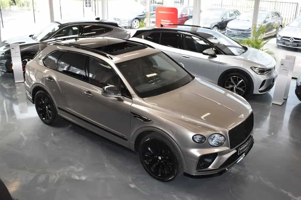 Bentley Bentayga 1/10 - Belgian Equestrian Collection - EDITION 09/2022-photo-0