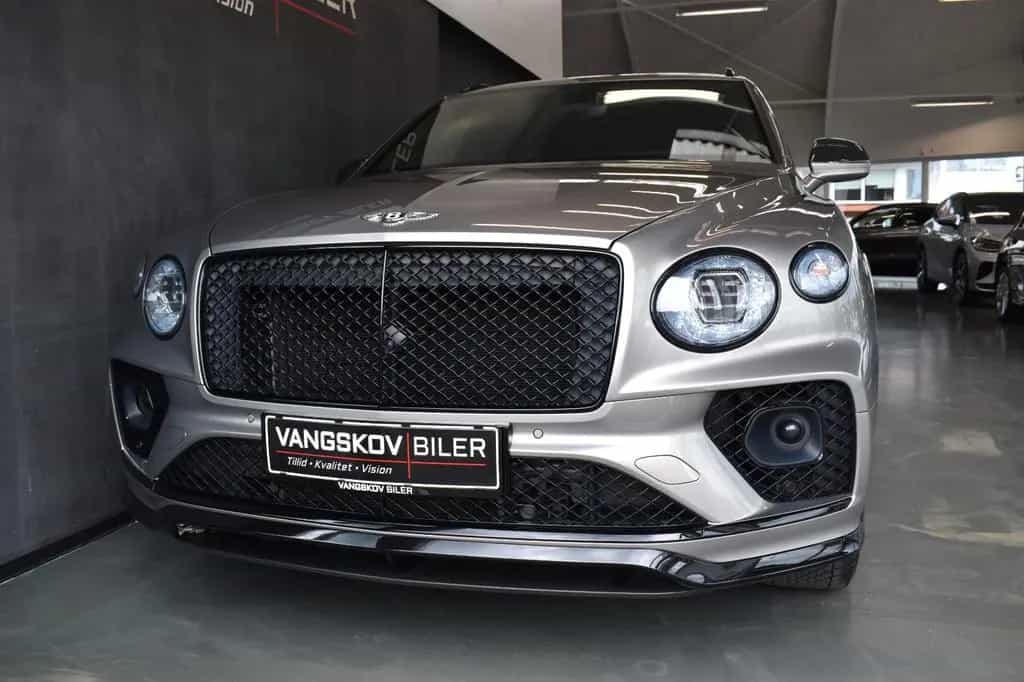 Bentley Bentayga 1/10 - Belgian Equestrian Collection - EDITION 09/2022-photo-2