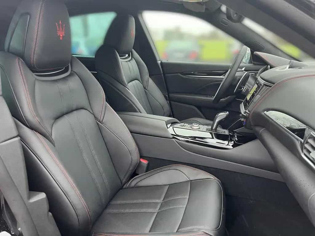 Maserati Levante Modena Ultima MY24 PANORAMADACH+360°-KAM 01/2024-photo-6
