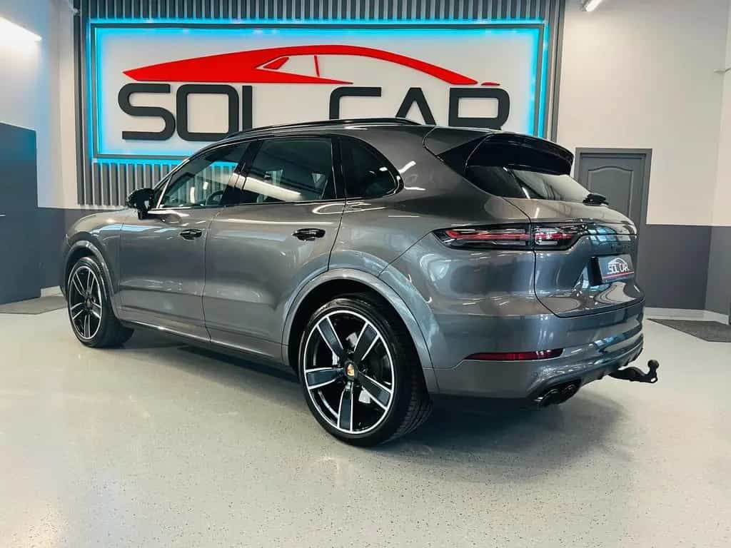 Porsche Cayenne Turbo /360 KAMERA /PANO/BOSE AUDIO 08/2022-photo-2