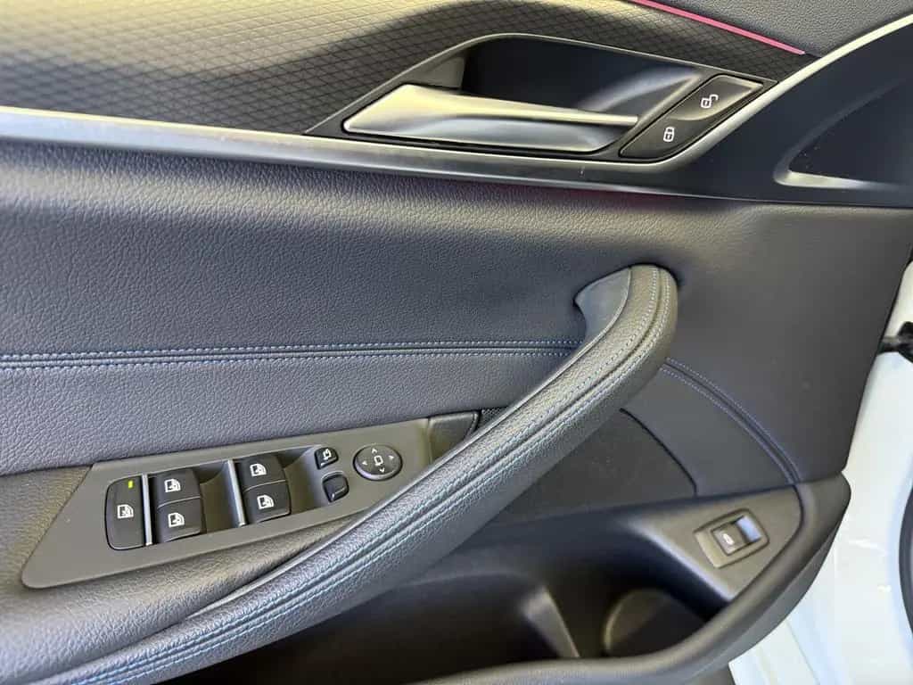 BMW 520 dTxDrive*M Sport*A.LED*Navi*Kamera*AHK*HiFi* 10/2020-photo-21
