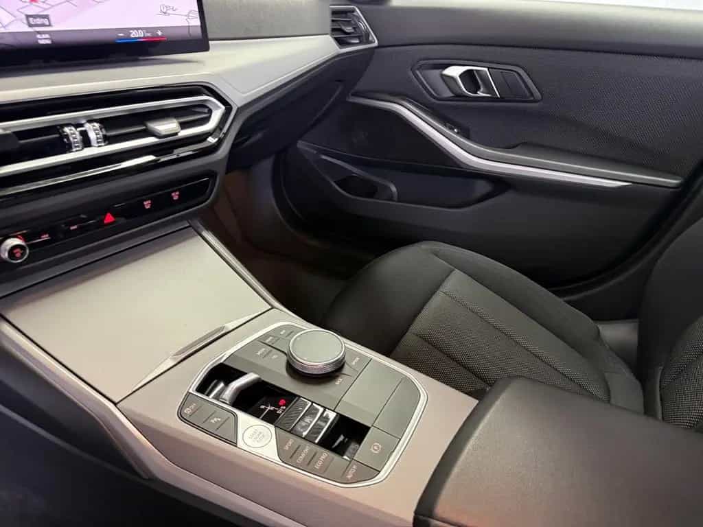 BMW 320 dTouring*Facelift*LED*Navi*Tempomat*PDC*DAB* 08/2022-photo-17
