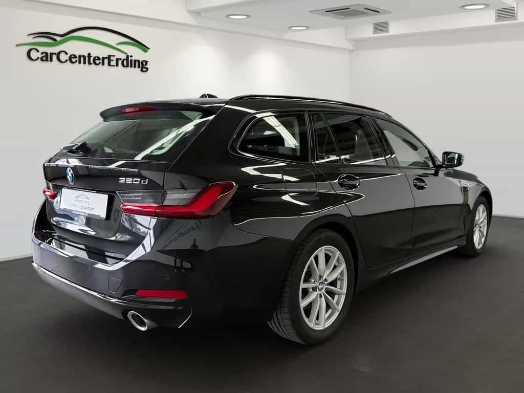 BMW 320 dTouring*Facelift*LED*Navi*Tempomat*PDC*DAB* 08/2022-photo-3