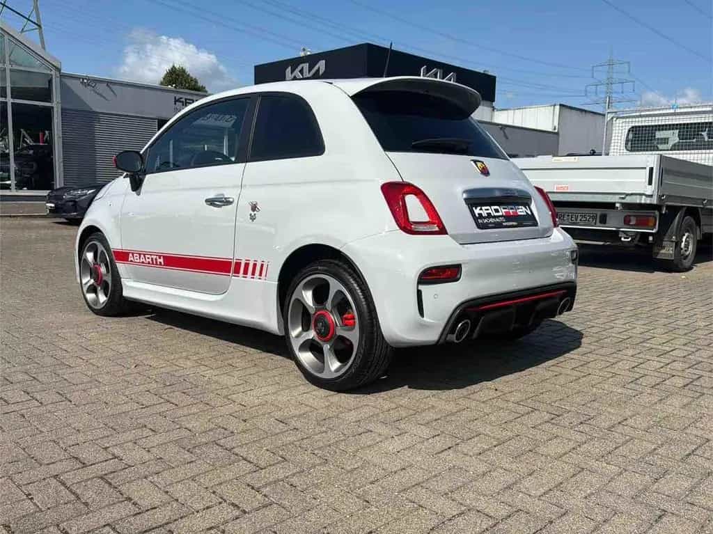 Abarth 595 PDC DAB+ 17" LM Android CarPlay 02/2022-photo-2