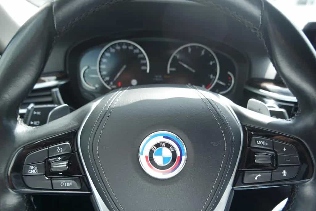 BMW 5 Series 520 Baureihe 5 Touring 520 d Sport Line 11/2018-photo-10