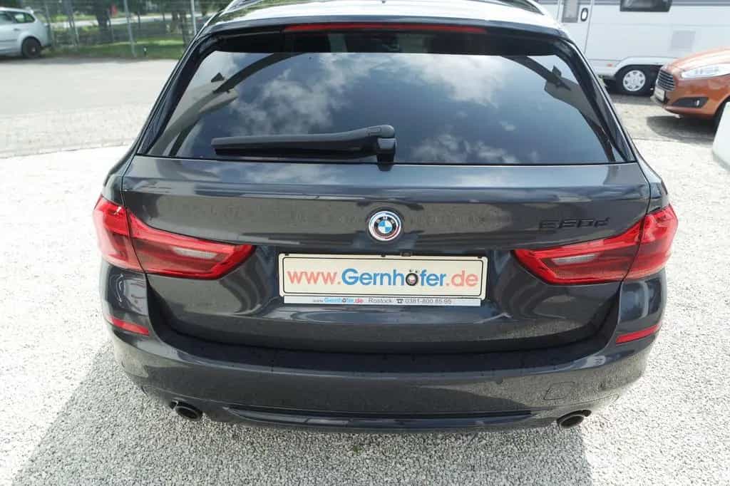 BMW 5 Series 520 Baureihe 5 Touring 520 d Sport Line 11/2018-photo-3