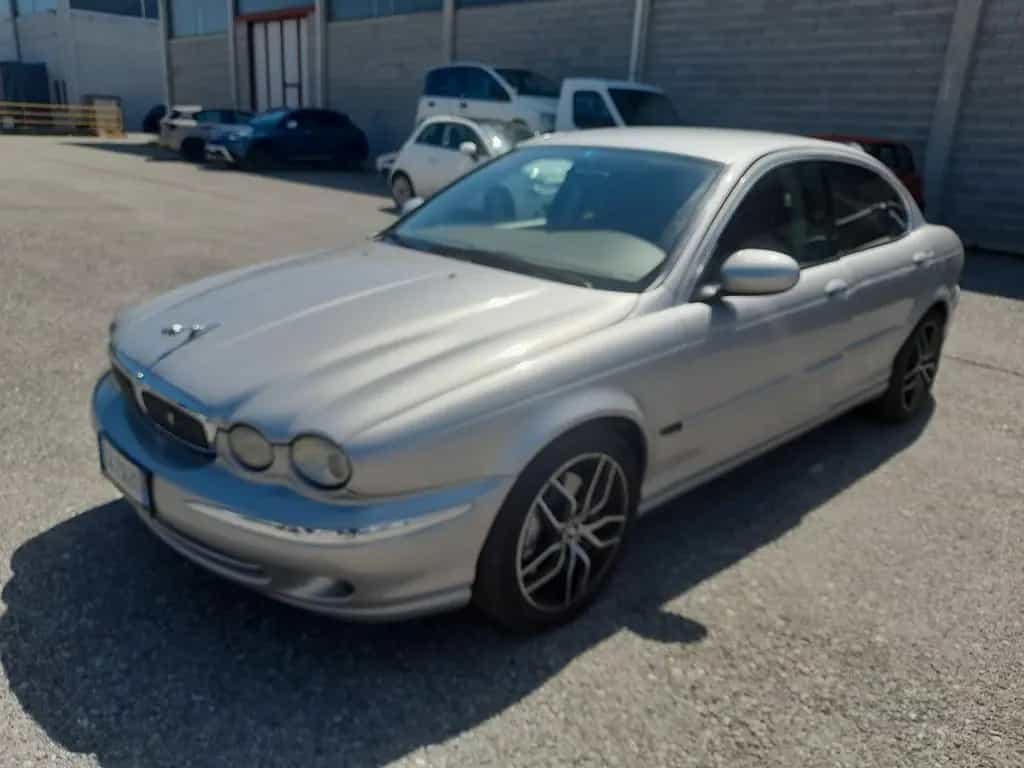 Jaguar X-Type 2.5 V6 24V cat Executive 04/2002-photo-0